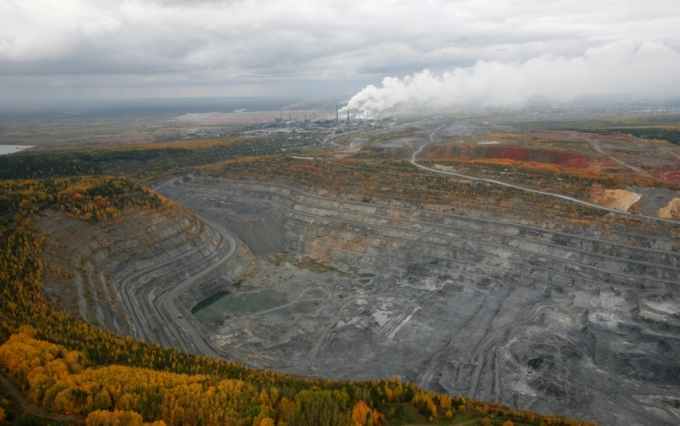 2012년 9월 러시아 크라스노야르스크 야친스크 시 인근에 위치한 알루미늄 원석 채굴 광산의 전경./로이터=뉴스1