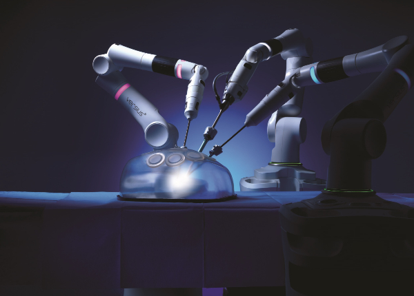 영국의 수술 로봇 전문회사 씨엠알써지컬이 개발한 '베르시우스' /사진=동아에스티