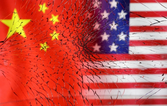 G2(주요 2개국)인 미국과 중국 간 갈등이 세계 경제 성장에 심각한 영향을 줄 수 있다는 국제통화기금(IMF)의 경고에도 미국은 인공지능(AI)·반도체 등 첨단산업을 둘러싼 중국과의 패권 경쟁 격화를 예고했다. /로이터=뉴스1