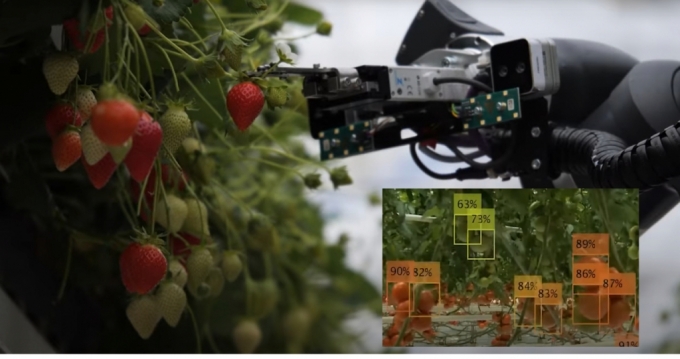 농기계 무인화?지능화를 위해 AI·IoT·로봇 등 첨단 기술을 적용하는 '애그테크'((농업)agriculture + (기술)technology)./사진제공=경북도