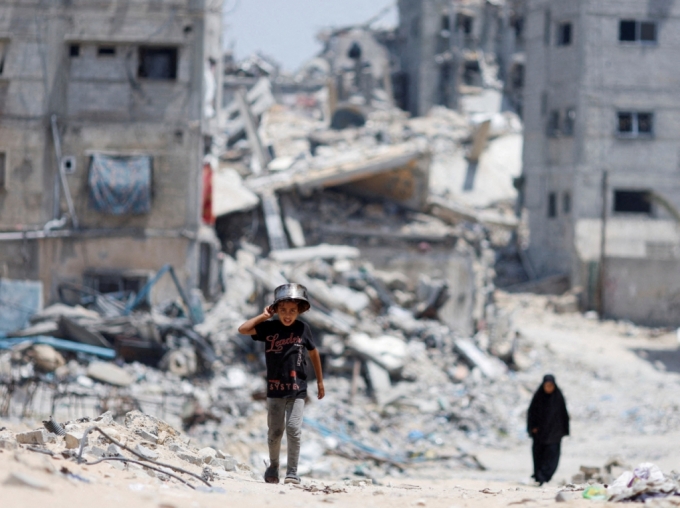 이스라엘 공습 이후의 가자지구 남부 도시 칸유니스. /사진=로이터/뉴스1