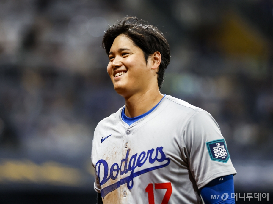 Shohei Ohtani Illegal Gambling Controversy: Dodgers Star Denies Allegations – Expert Analysis and Updates | 2024 News