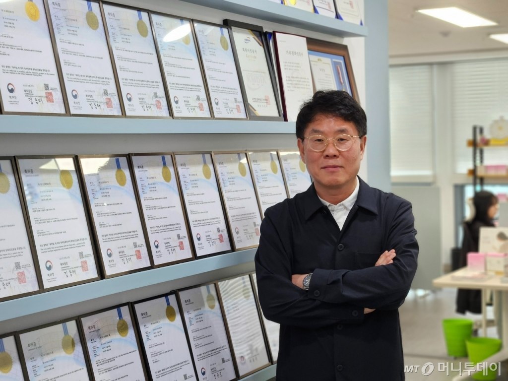 블라인드 | 에이아이더뉴트리진 뉴스